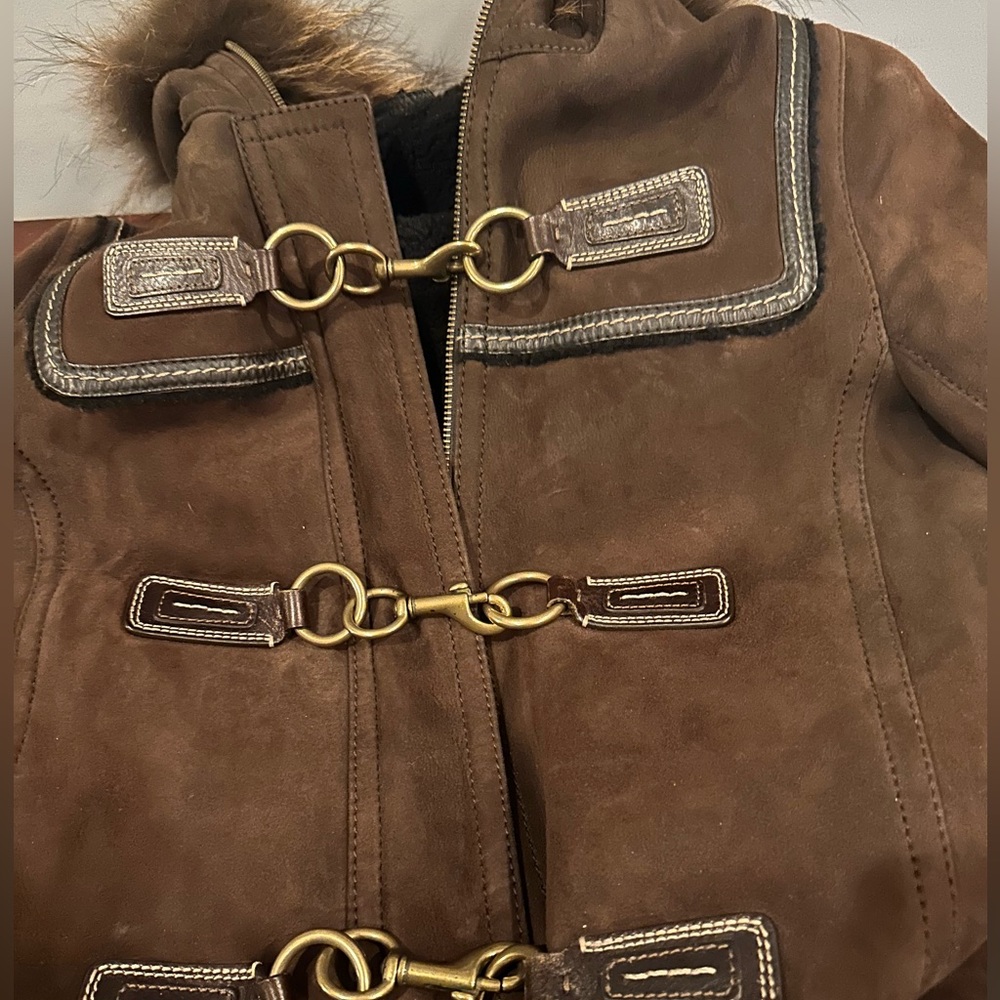 Coach Brown Suede Shearling Toggle Coat Fur Hood  * flaw Designer READ Size 6 - Picture 4 of 16